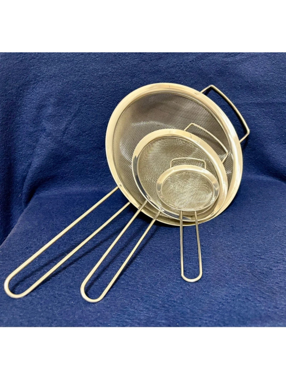 Three-piece stainless steel fine mesh strainers